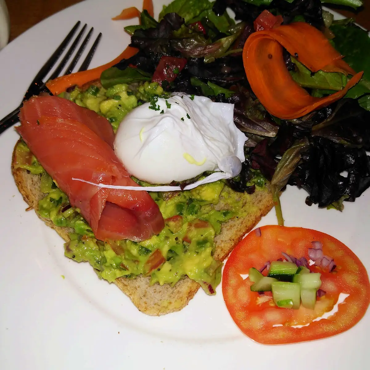 Avocado Poached Egg on Toast Bloody Loverleeey