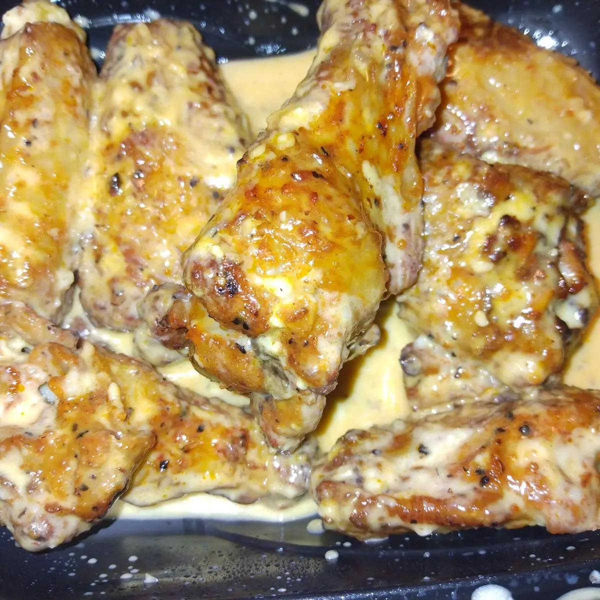 Chicken Wings Parm-Garlic Sauce