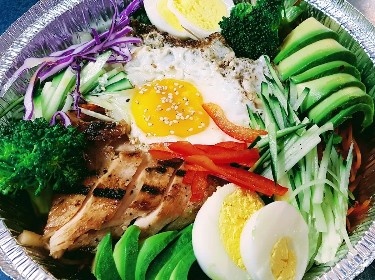 Bibimbap, Akima House