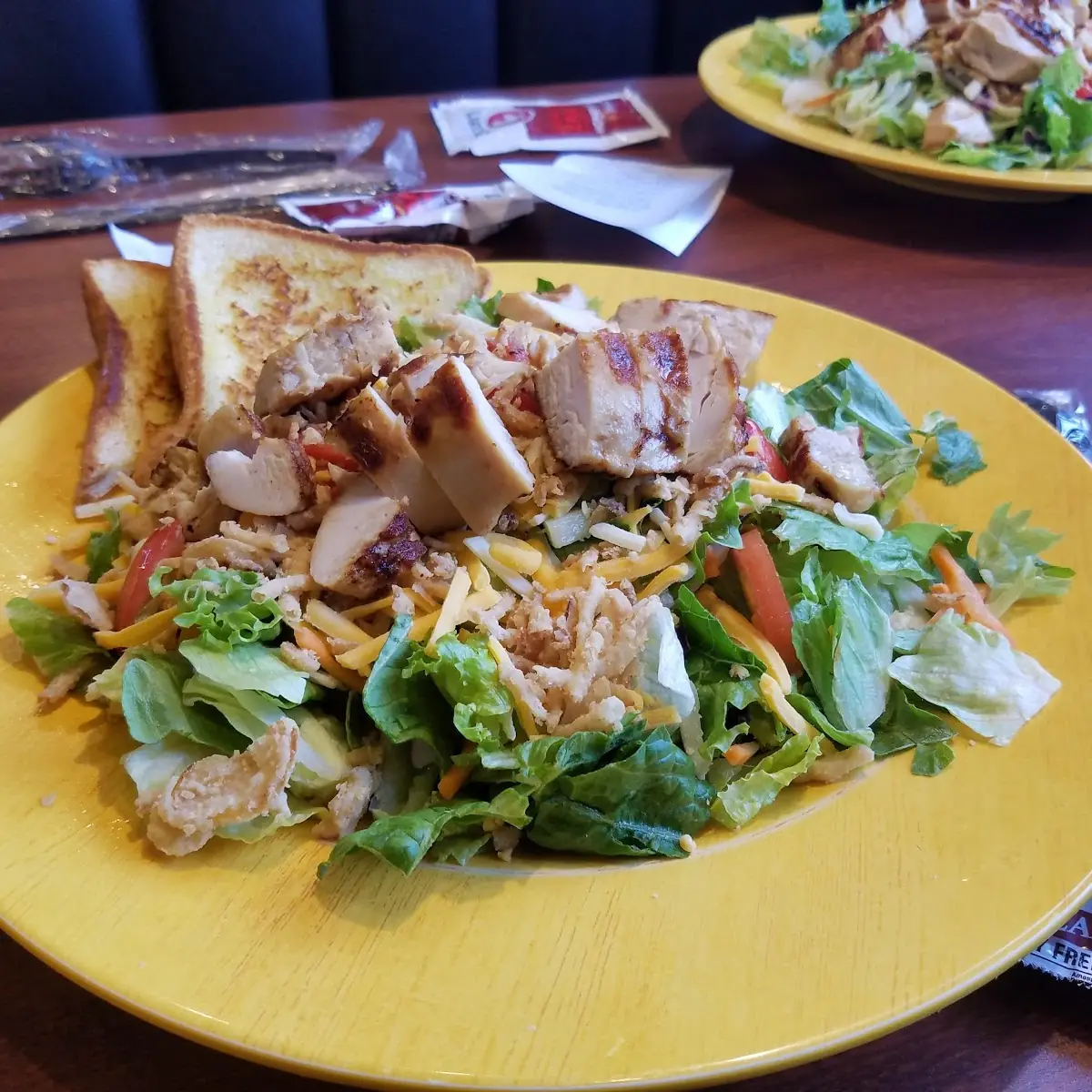 Grilled Chicken House Salad