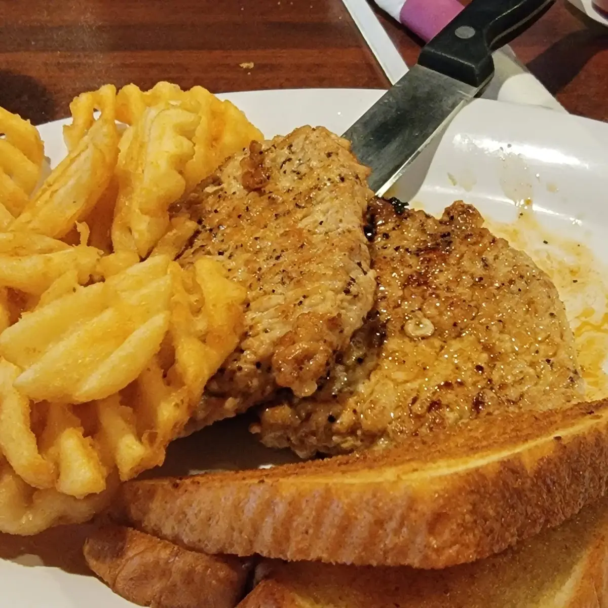 8 Oz Pork Chop Dinner