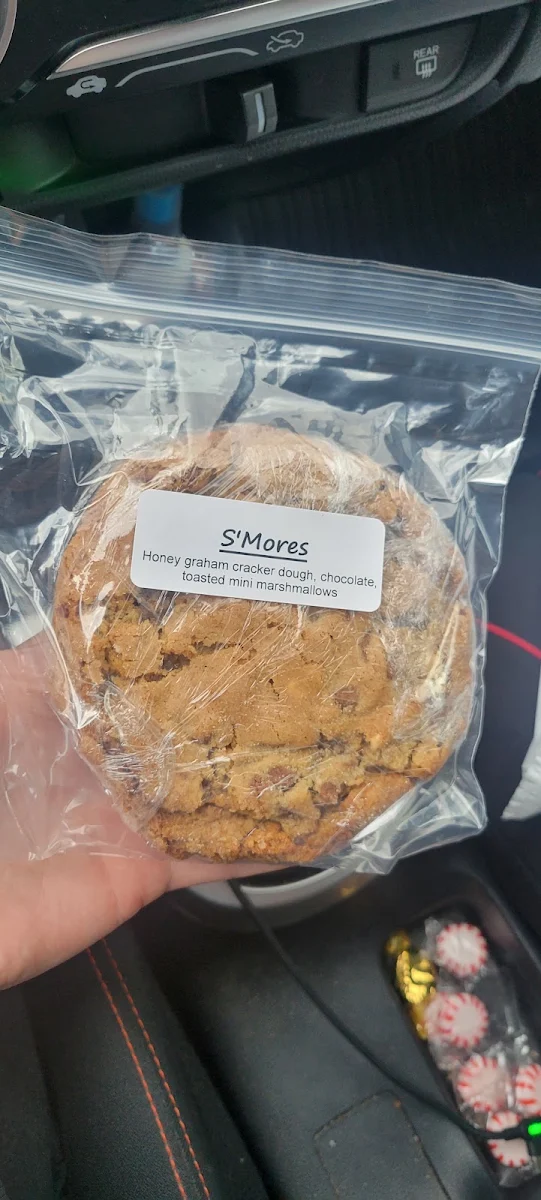 Chocolate Chip Cookie