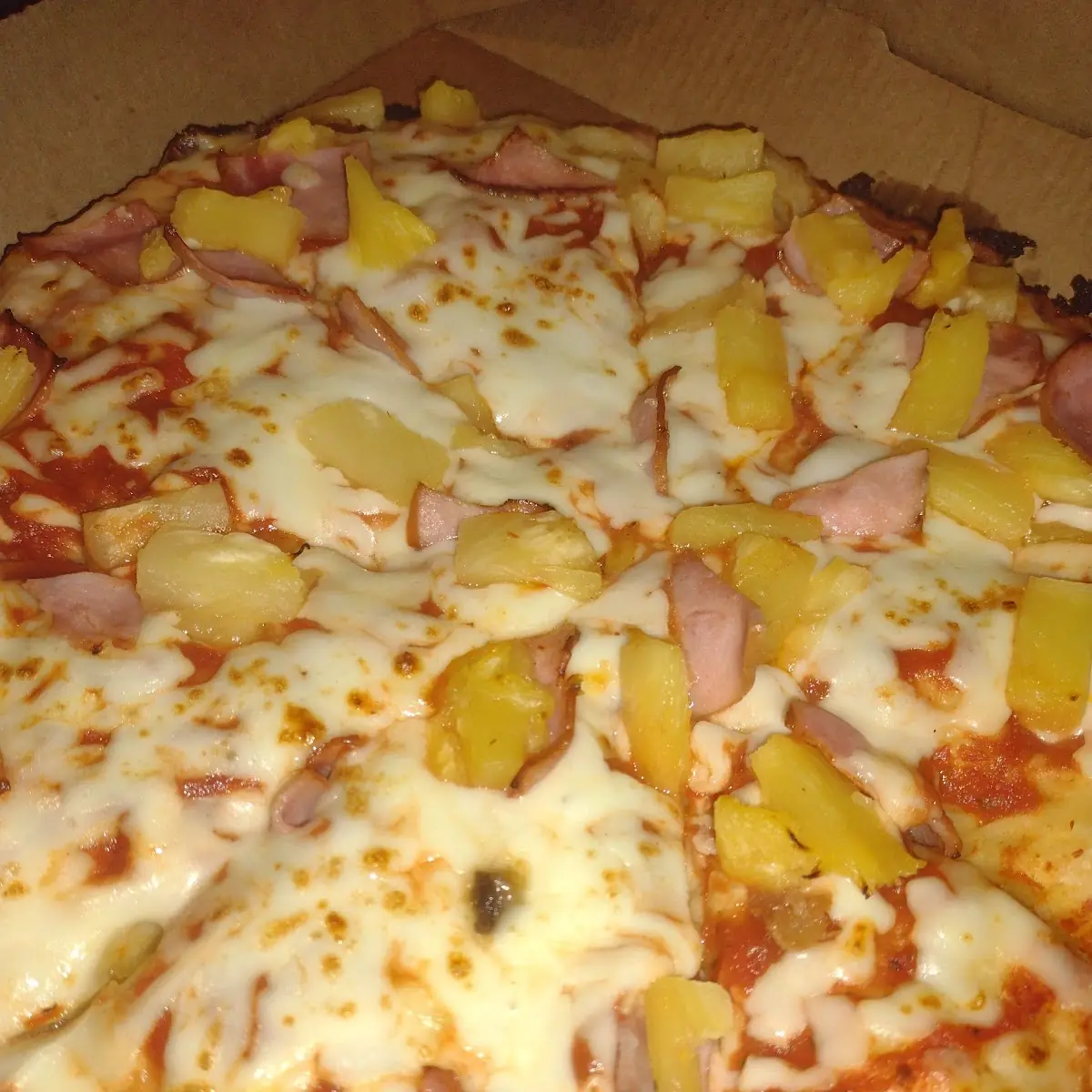 Hawaiian Pizza