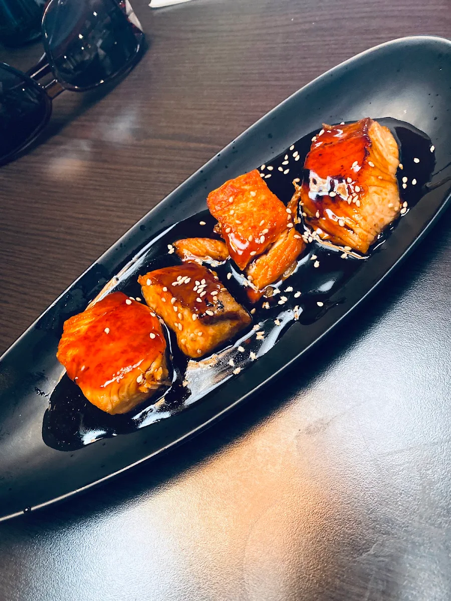 Saumon Teriyaki 42 Salmon Teriyaki, Sushi Hin