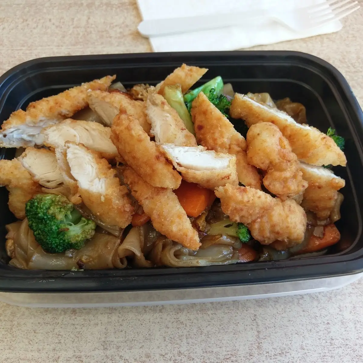 Crispy Chicken Pad See U