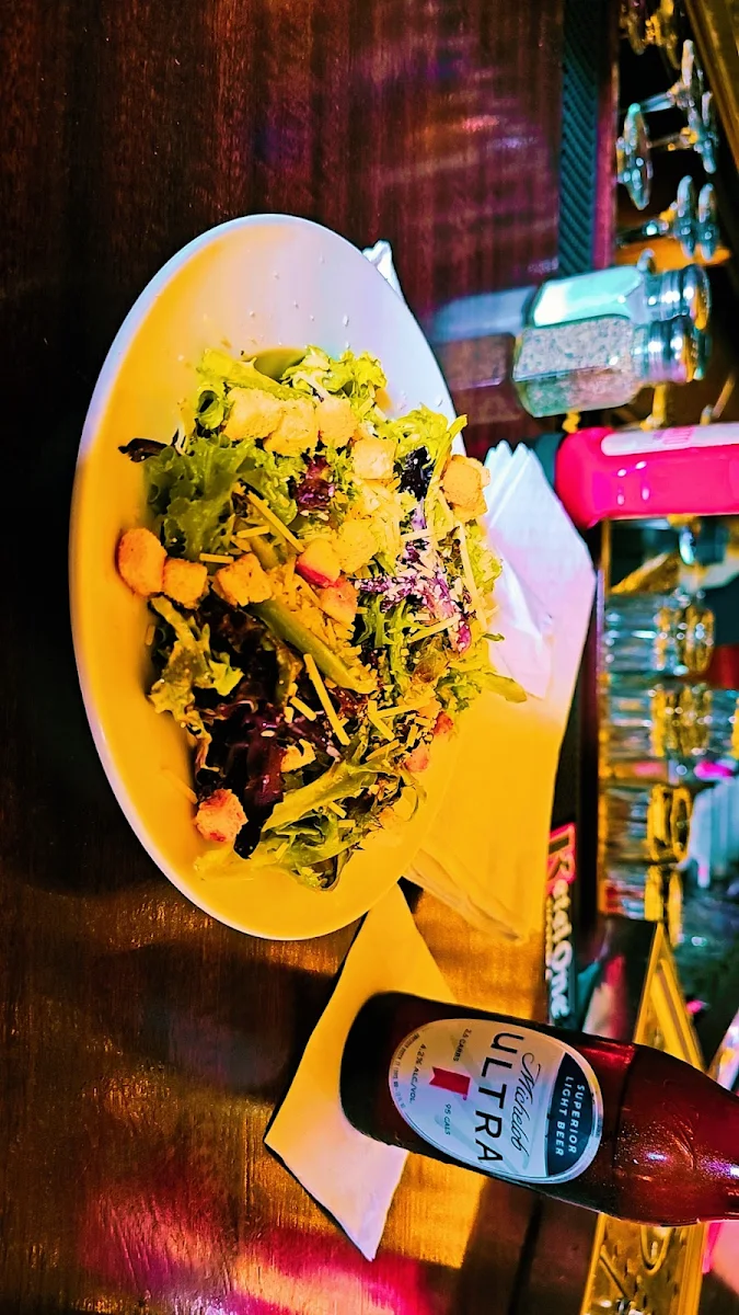 HI - Hat House Salad