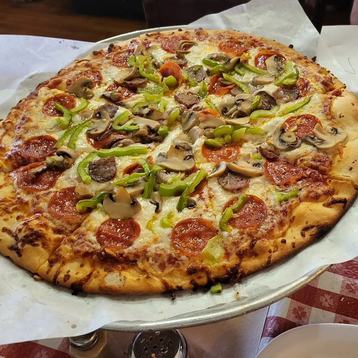12 Monte Carlo Special Pizza