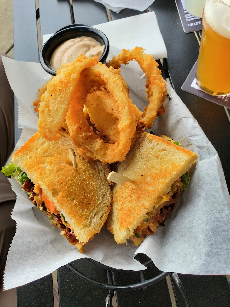 blt with Onion Rings