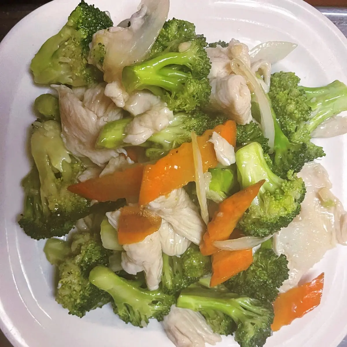 109 Steamed Chicken Mix Vegetable