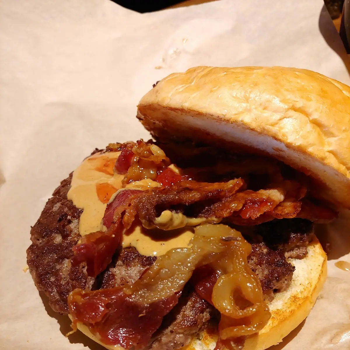 Guacamole Bacon Burger