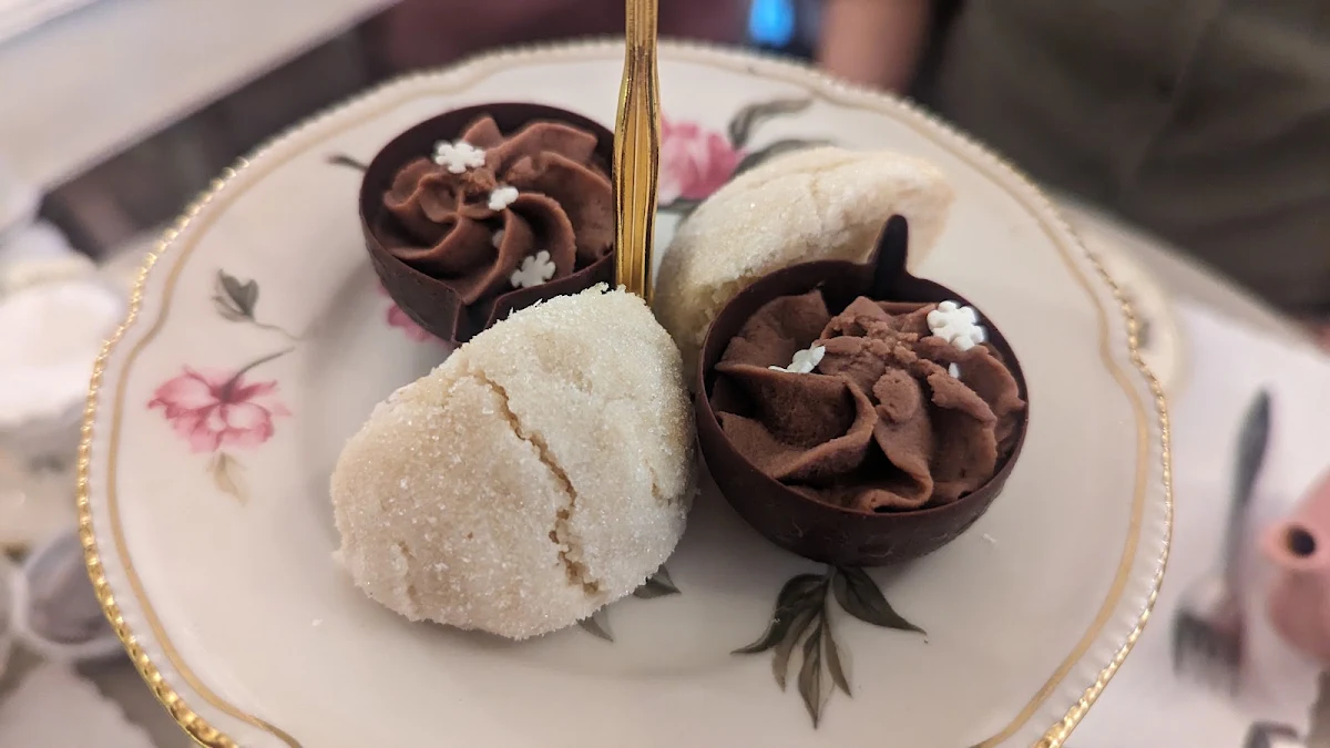 Sugar Cookie and Chocolate Tea Dessert