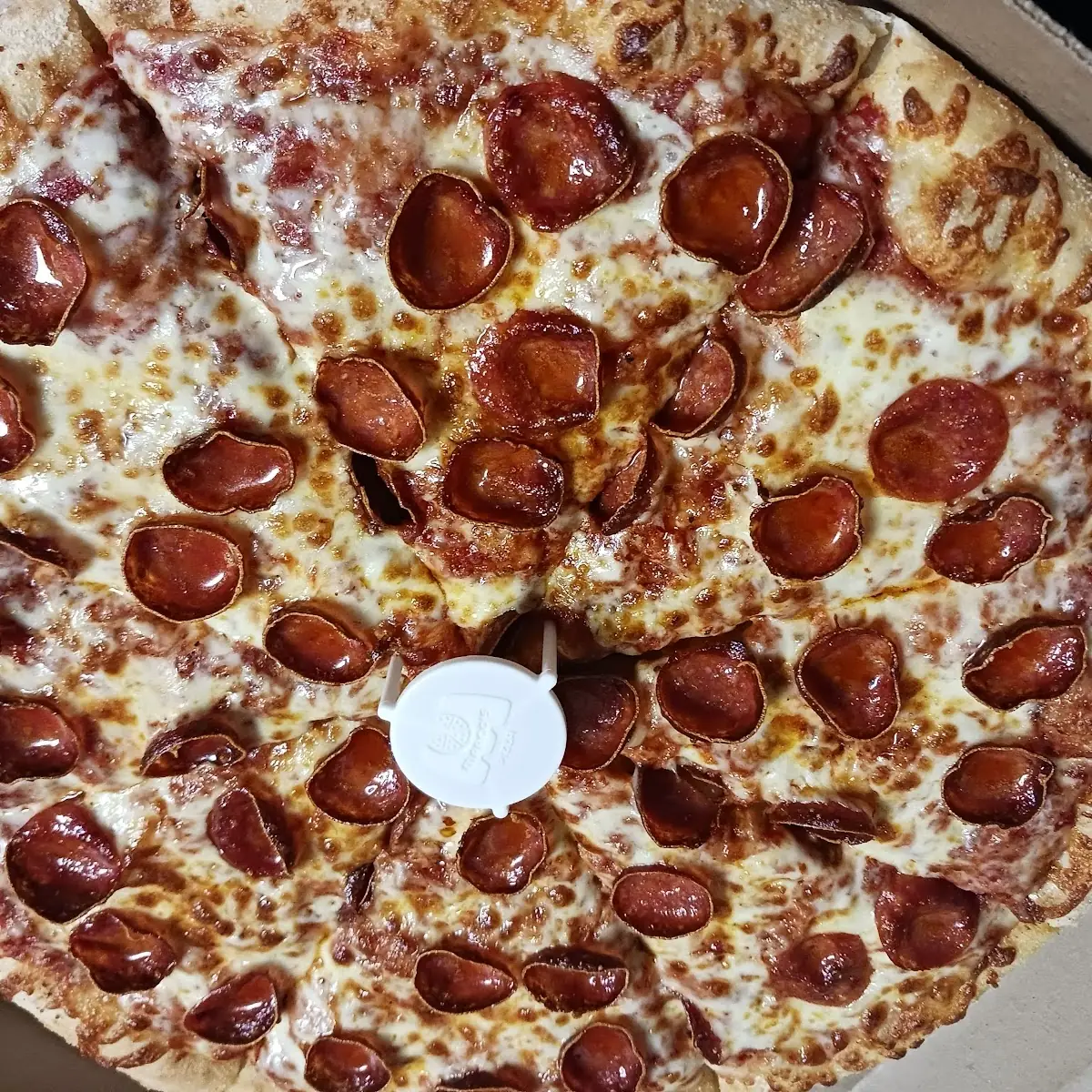 Aold World Pepperoni Pizza