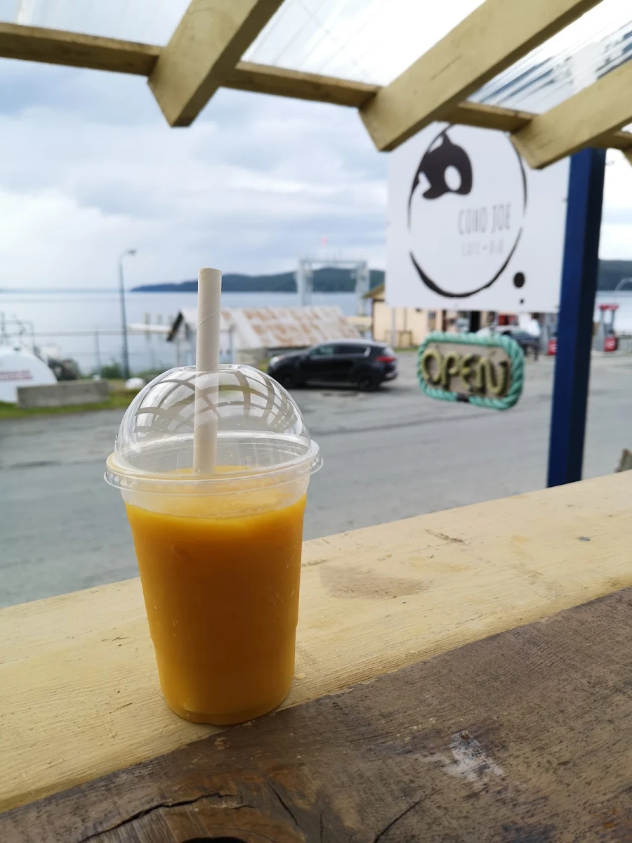 Mango Smoothie, Coho Joe Cafe & BnB