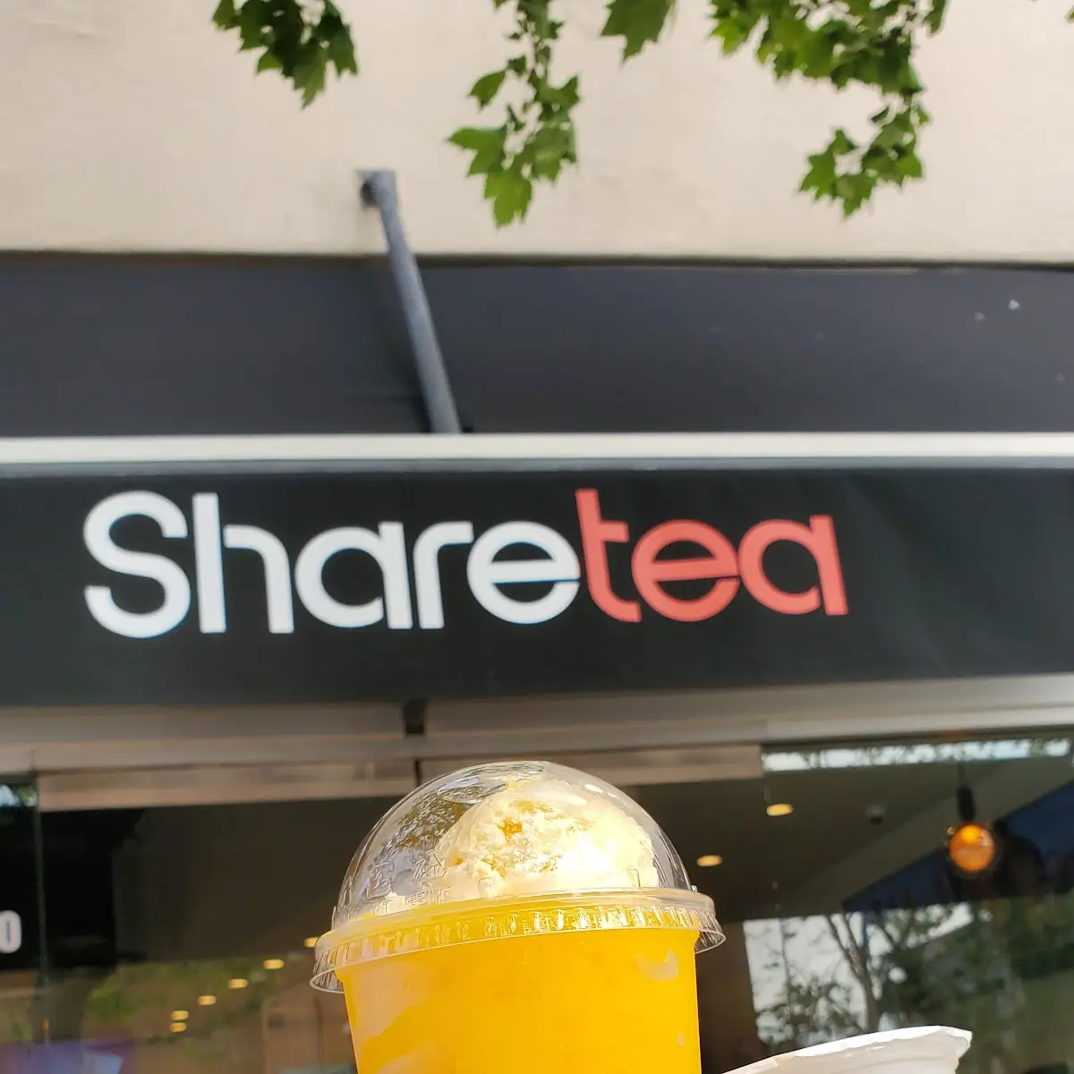 Mango Smoothie and Black Milk Tea