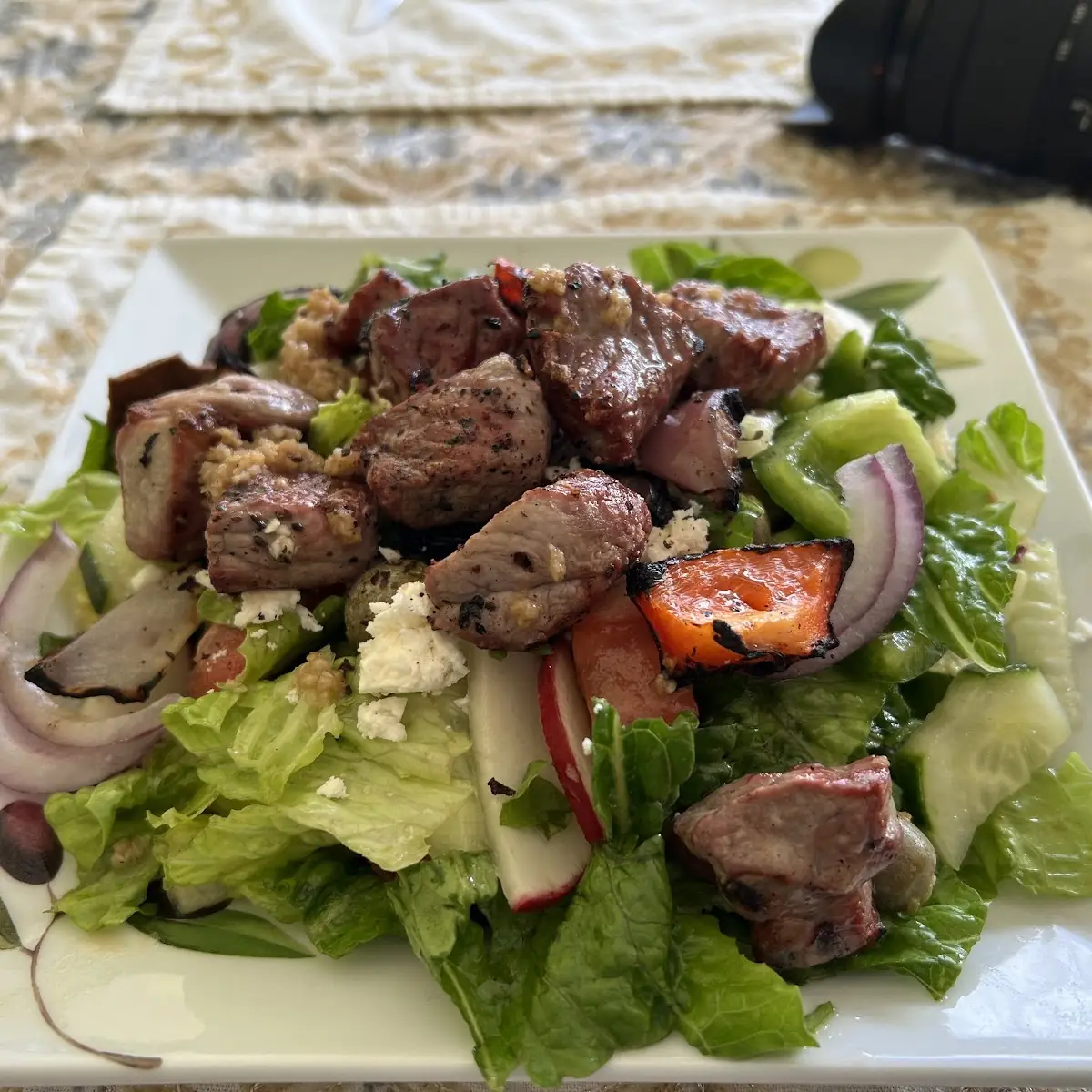 Greek Salad with Beef