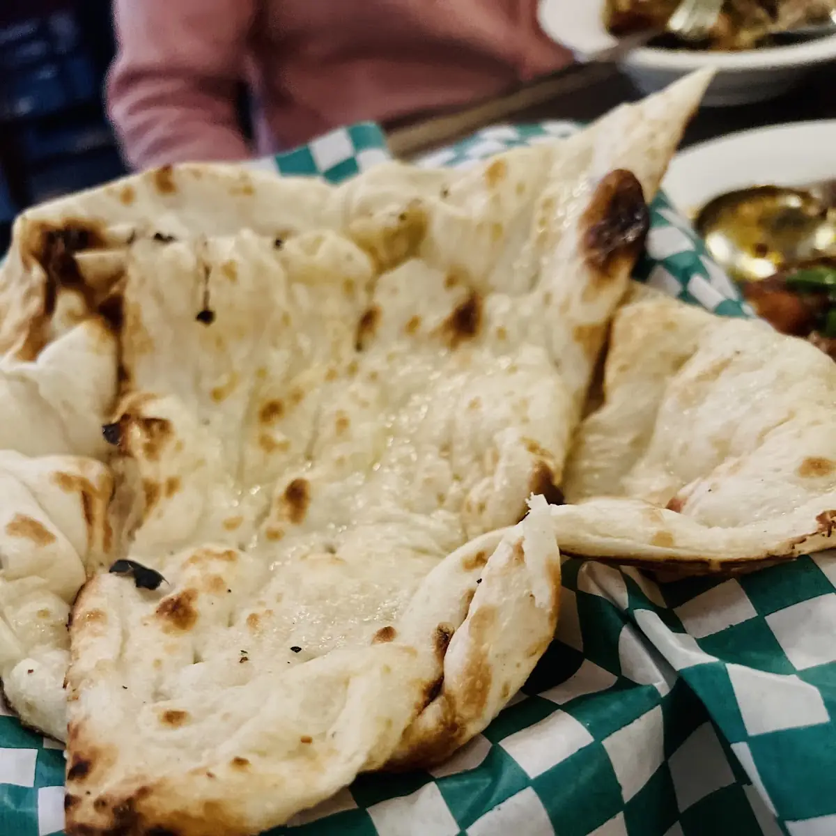 Butter Naan & Garlic Naan