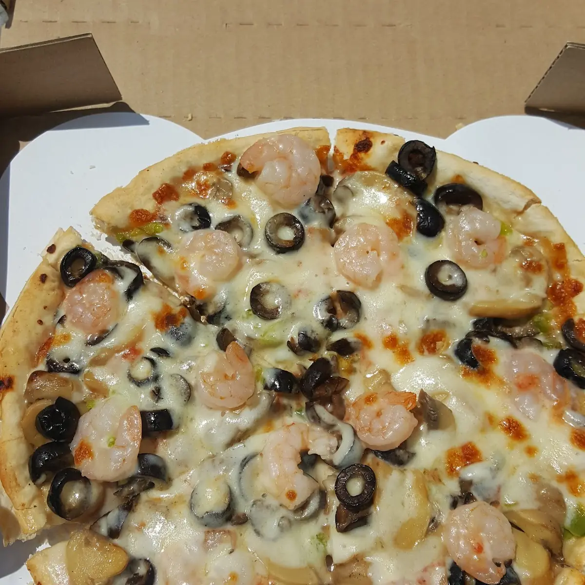 Shrimp & Black Olive Mini Pizza