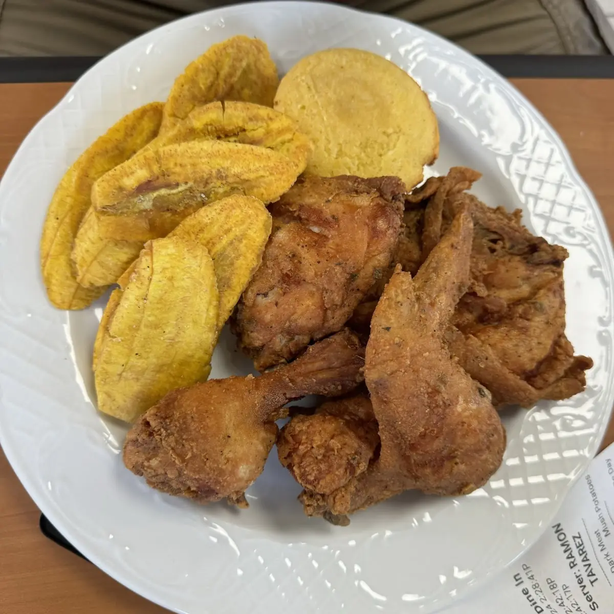 4pc Mixed w Plantains & Cornbread