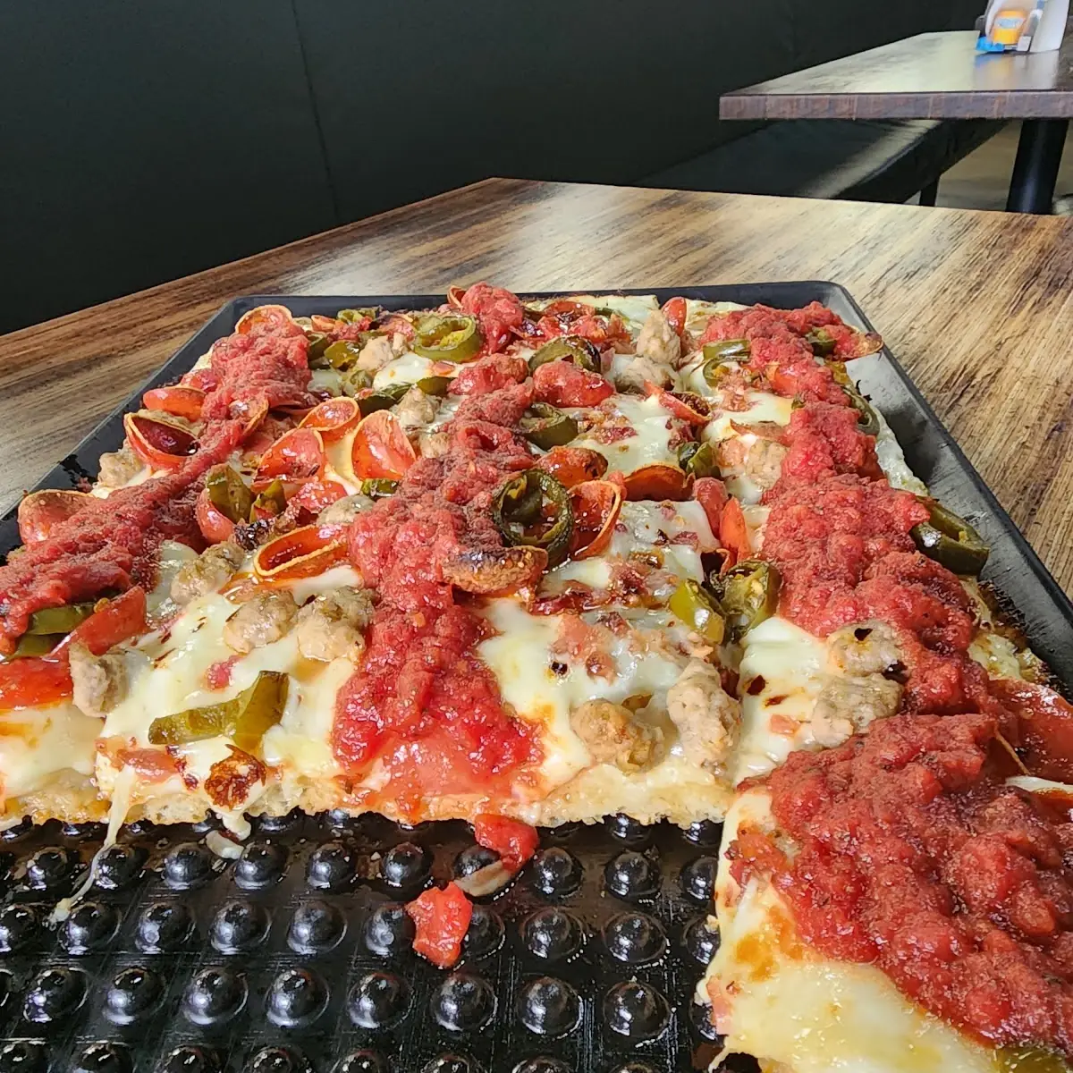 Detroit Style Pizzas Deep-Dish