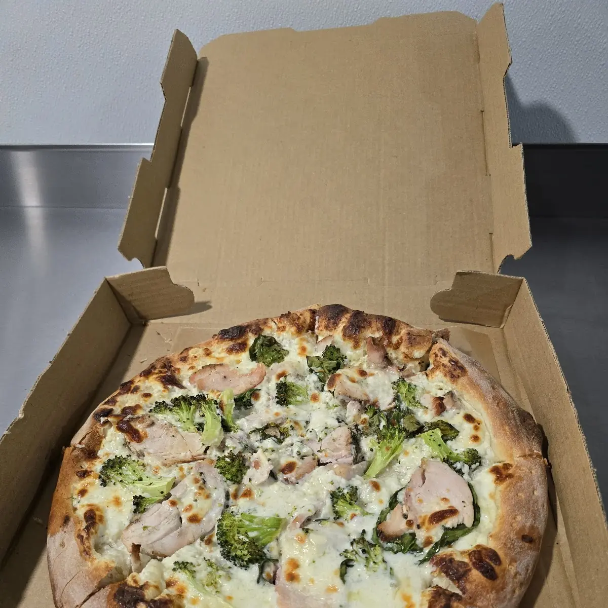 Chicken Broccoli Alfredo Pizza