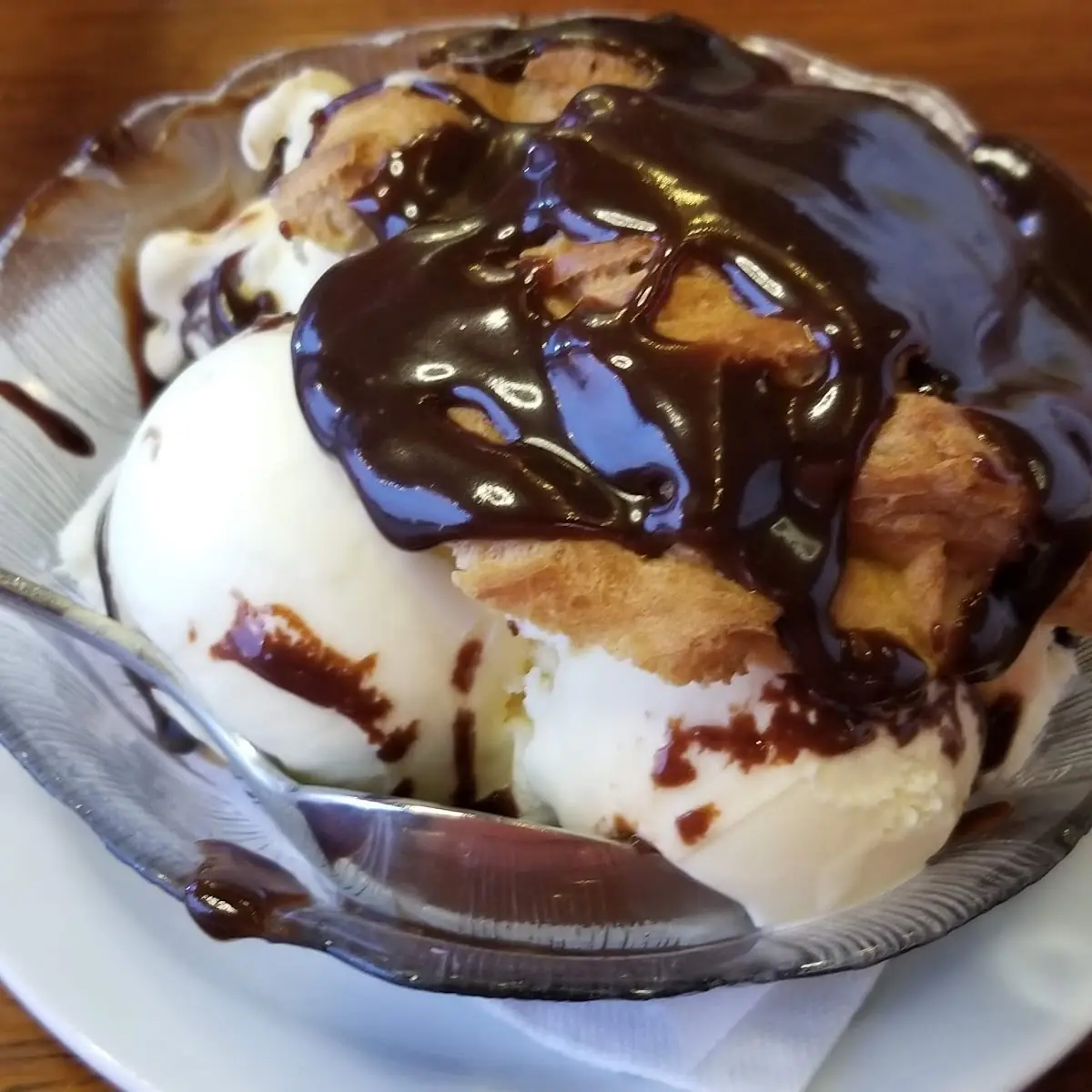 Ice Cream Puff, Tommy's Bar-B-Q