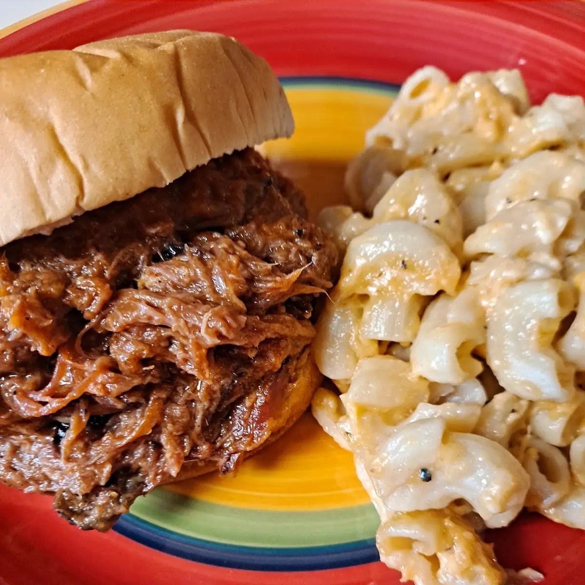 Pulled Pork Sandwich and Macaroni Cheese