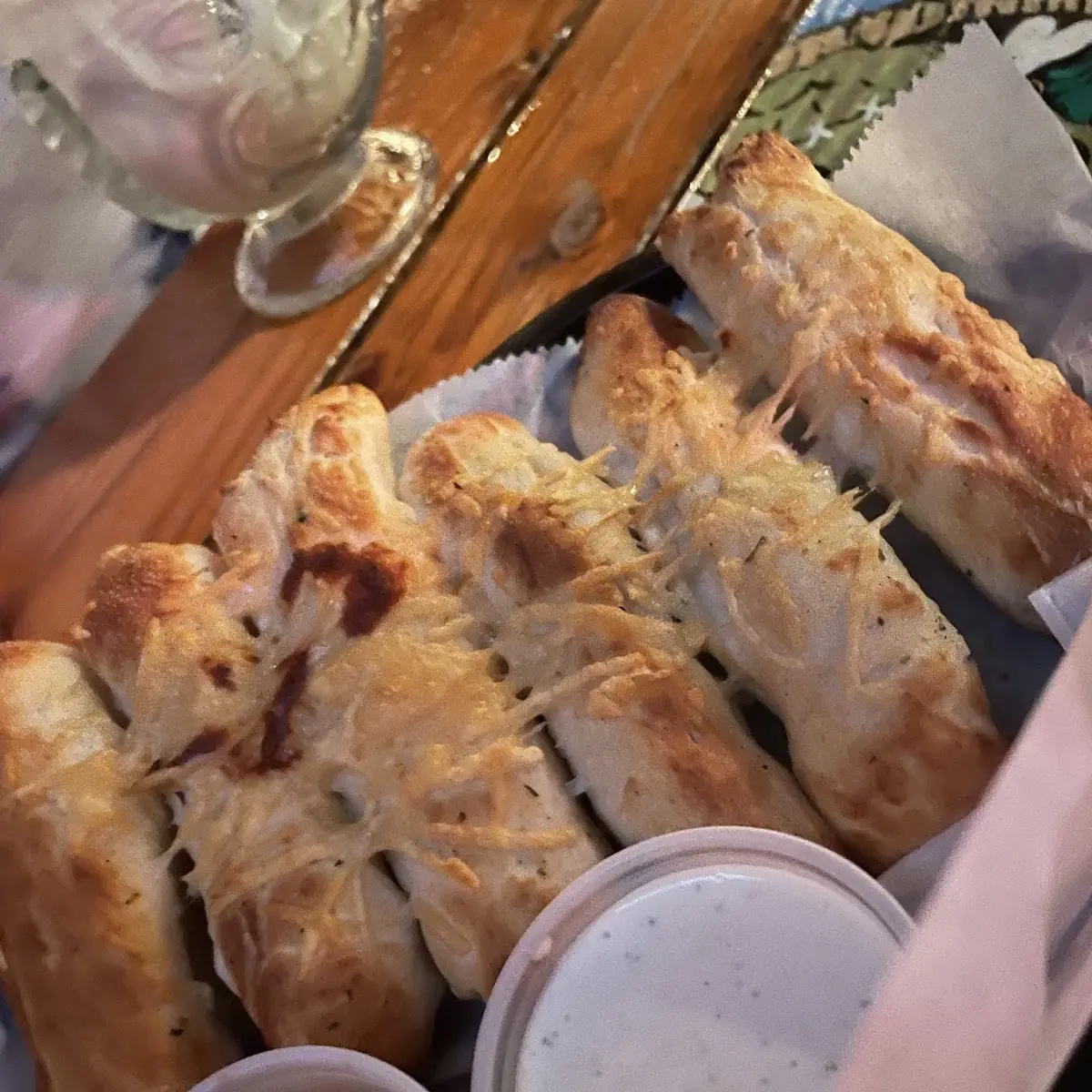 TIKI BREADSTICKS