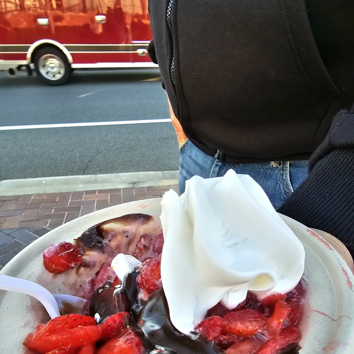 Strawberry Brownie Sundae