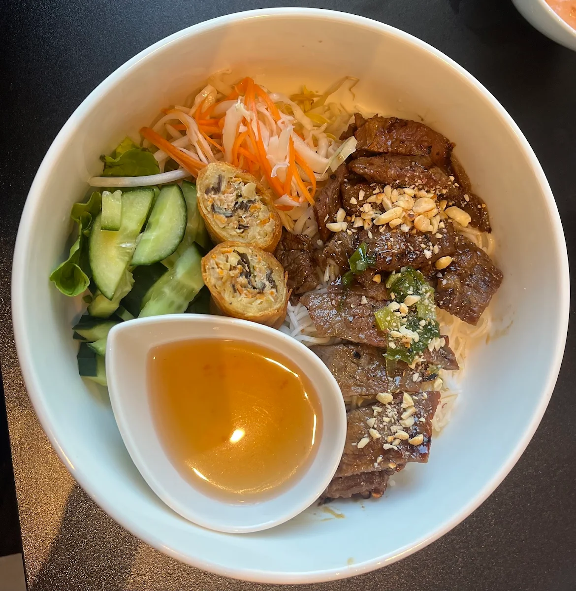 Bún Bò Nuong / Vermicelles Au Boeuf Grillé