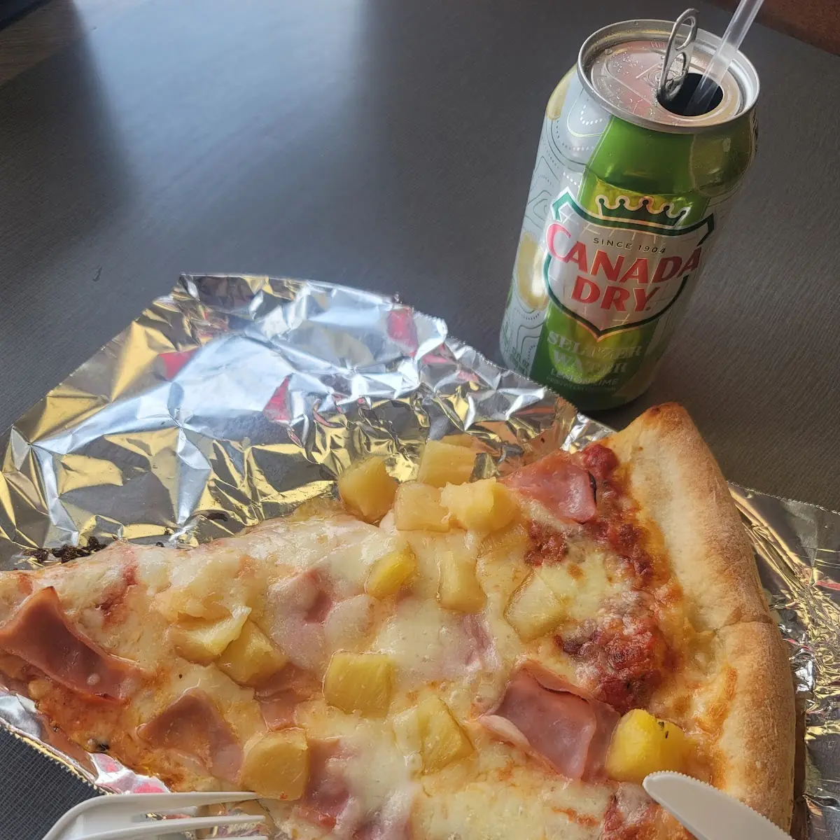 Hawaiian Pizza