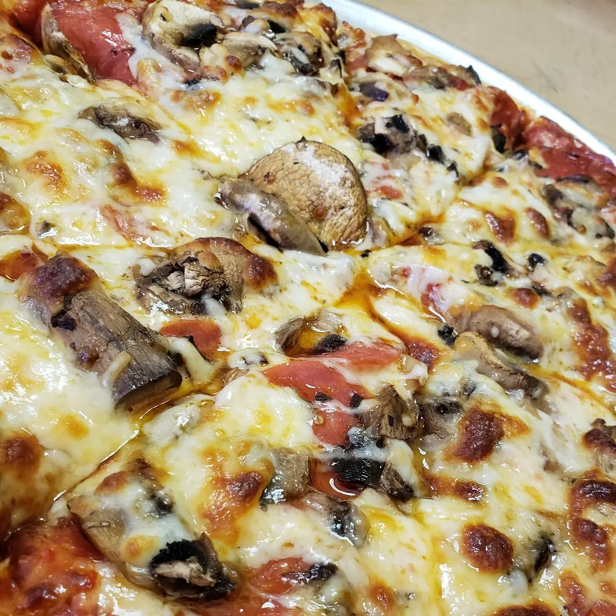 Mushroom Pepperoni Pizza