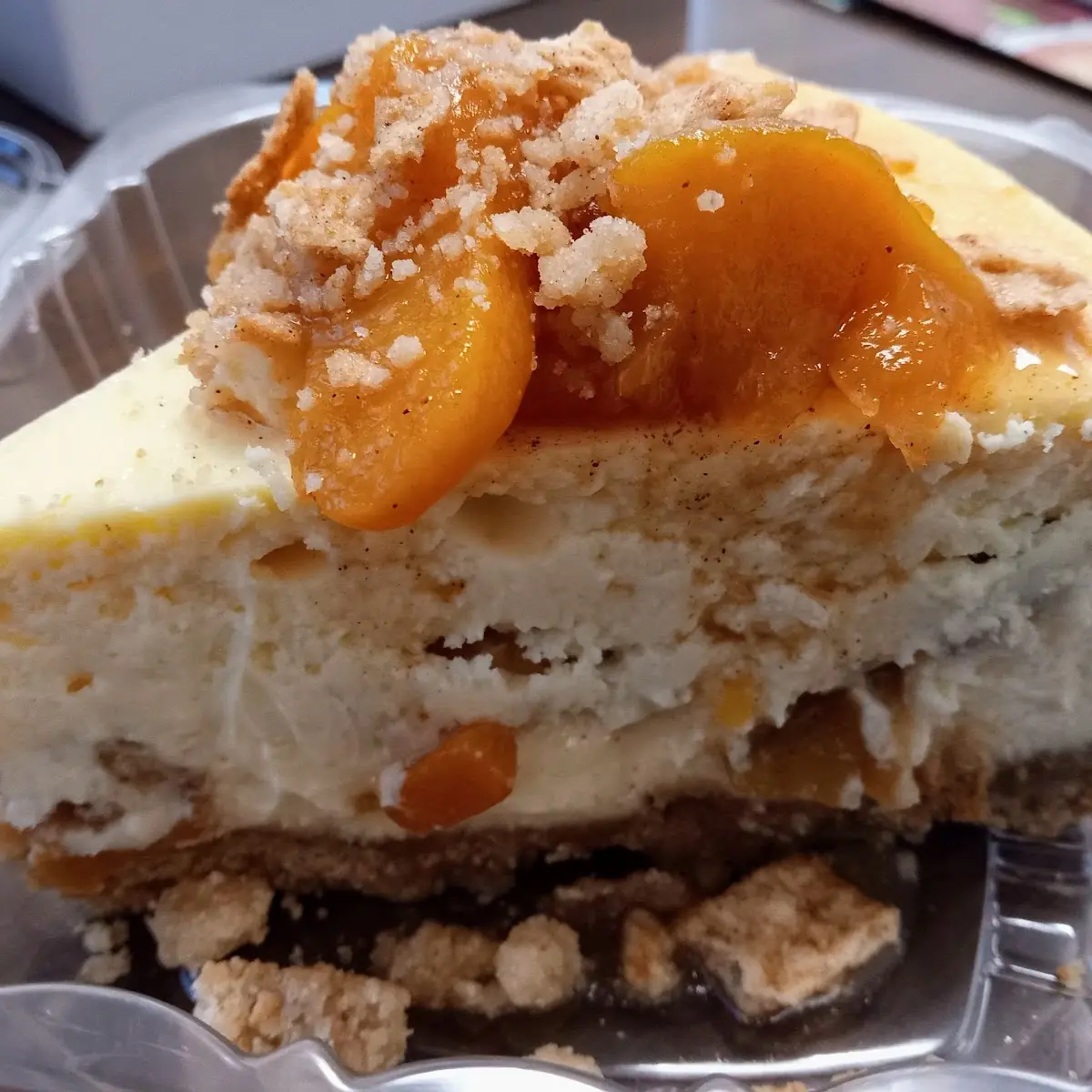 Peach Cobbler Cheesecake