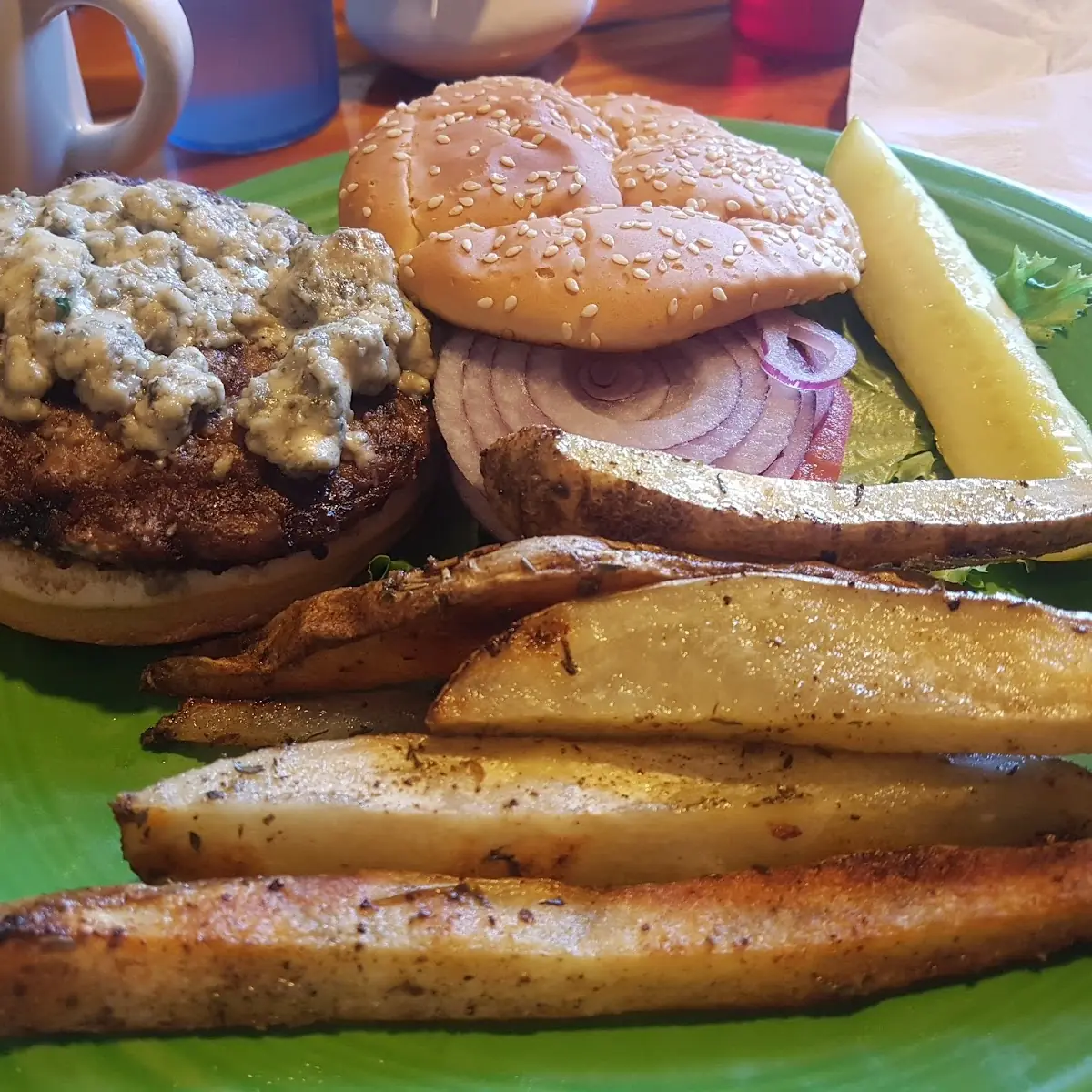 Blue Cheese Hamburger with Fries and Optional Tlop