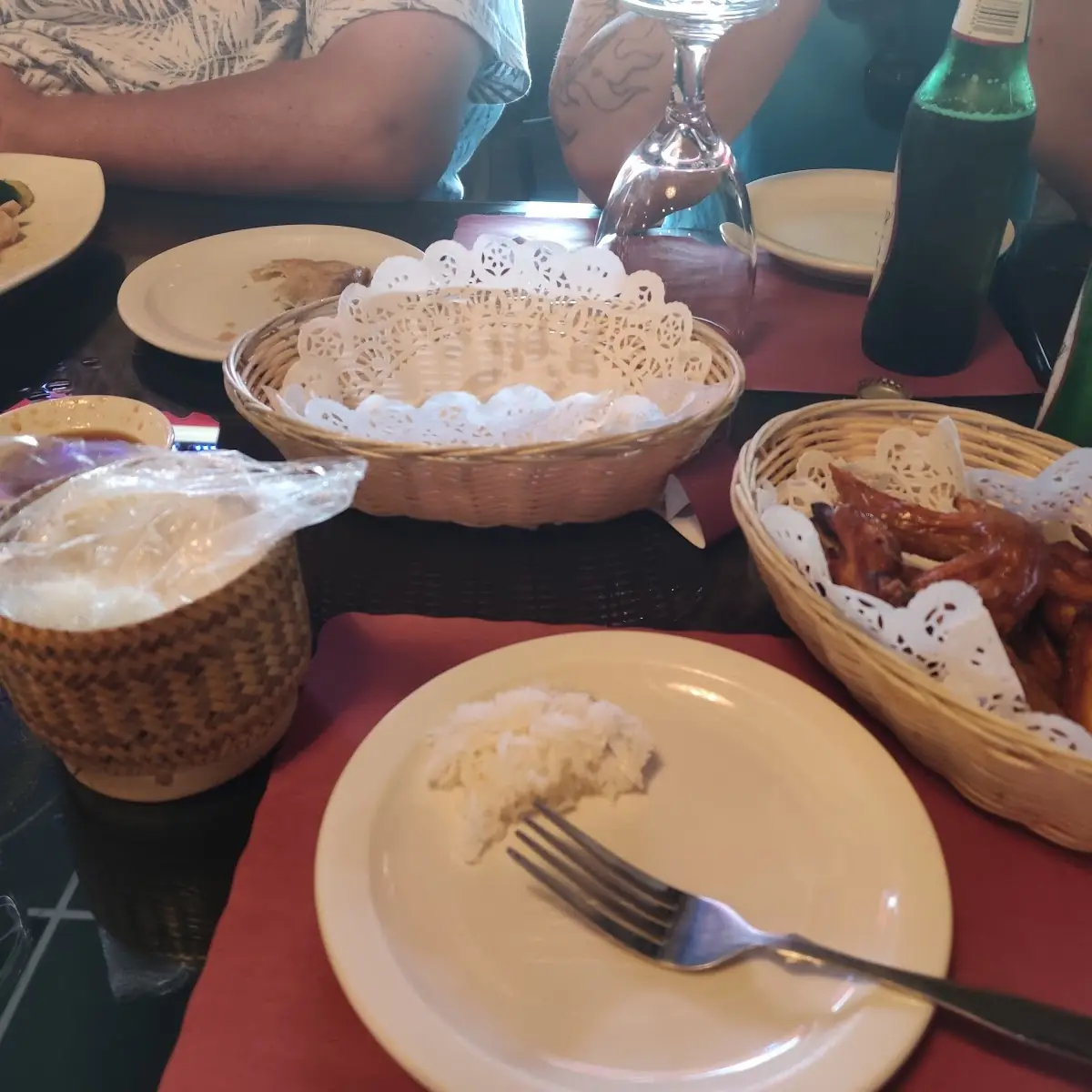 Sticky White Rice with Fried Chicken Wings