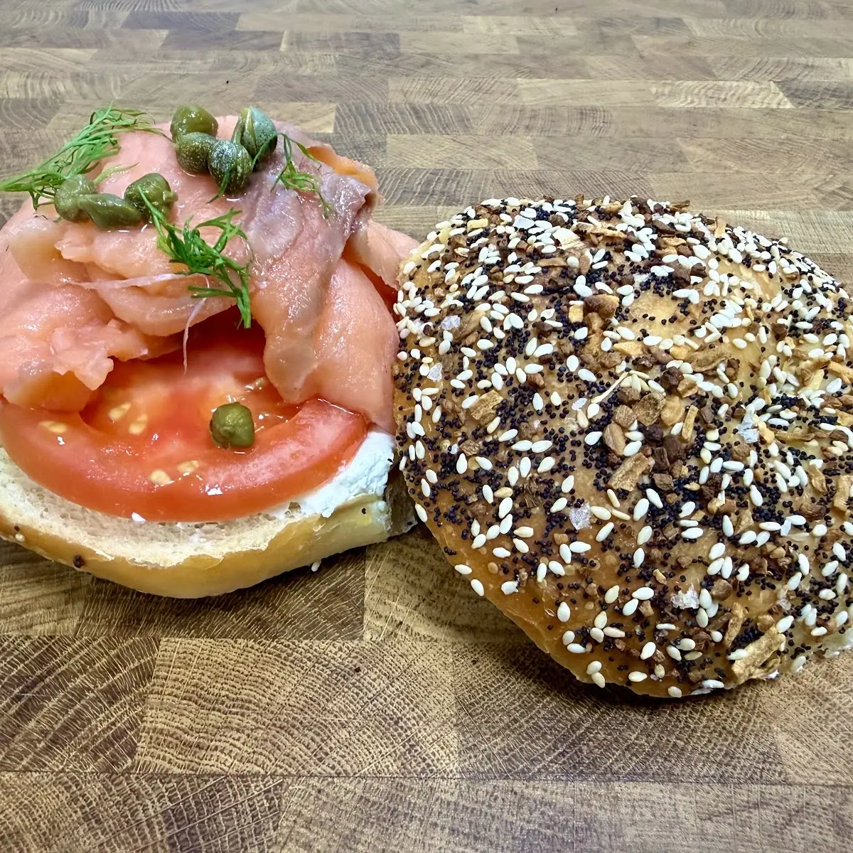 Spec Bagel - Lox
