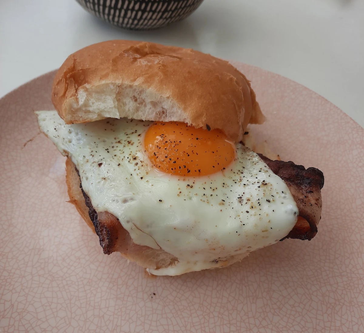 Bacon and Egg Roll Coffee Too, Fare Cravin' cafe