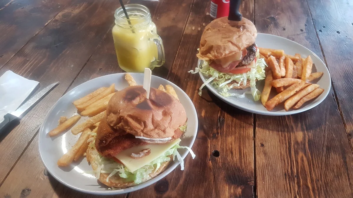 Chicken Schnitzel Burger and Chips, Fare Cravin' cafe
