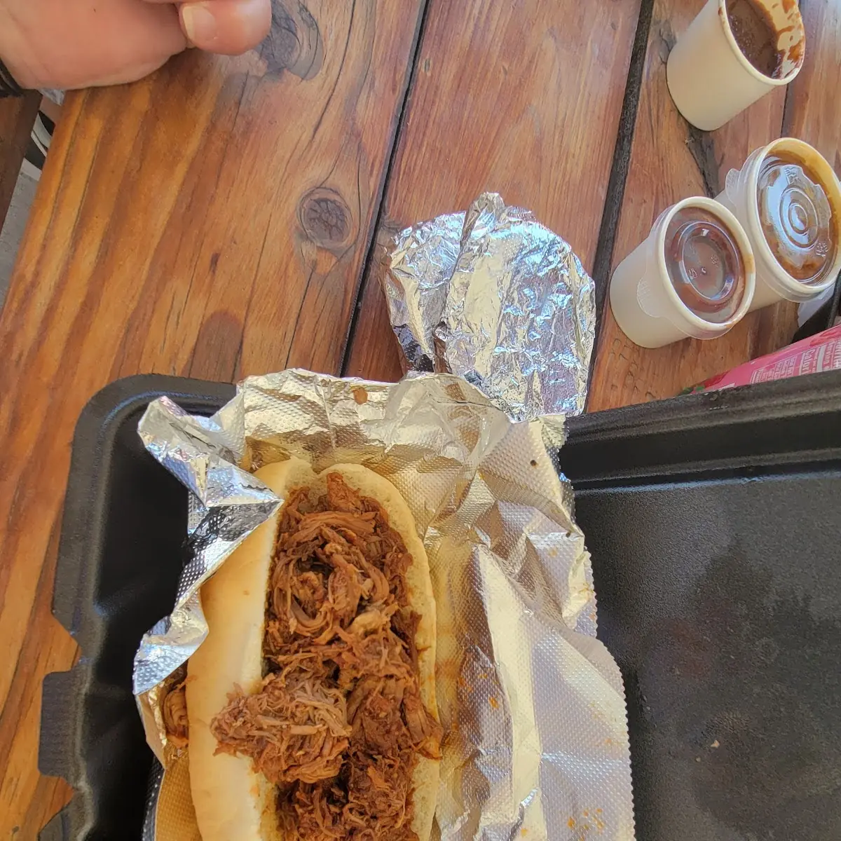 Pulled Pork Sandwich with Mac and Cheese