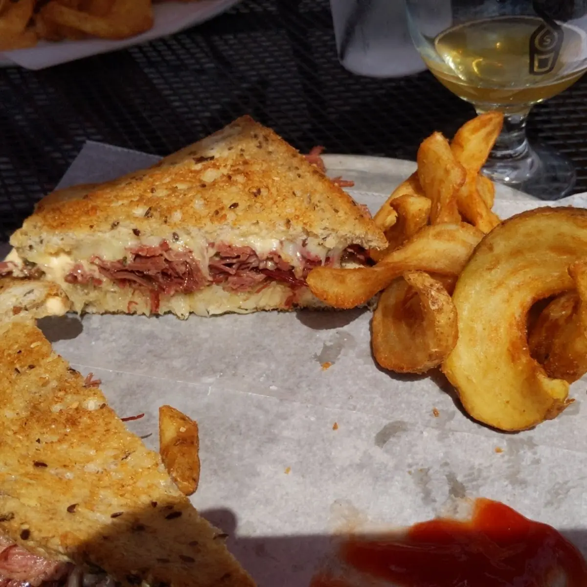 Ruebrn with Spiral Fries