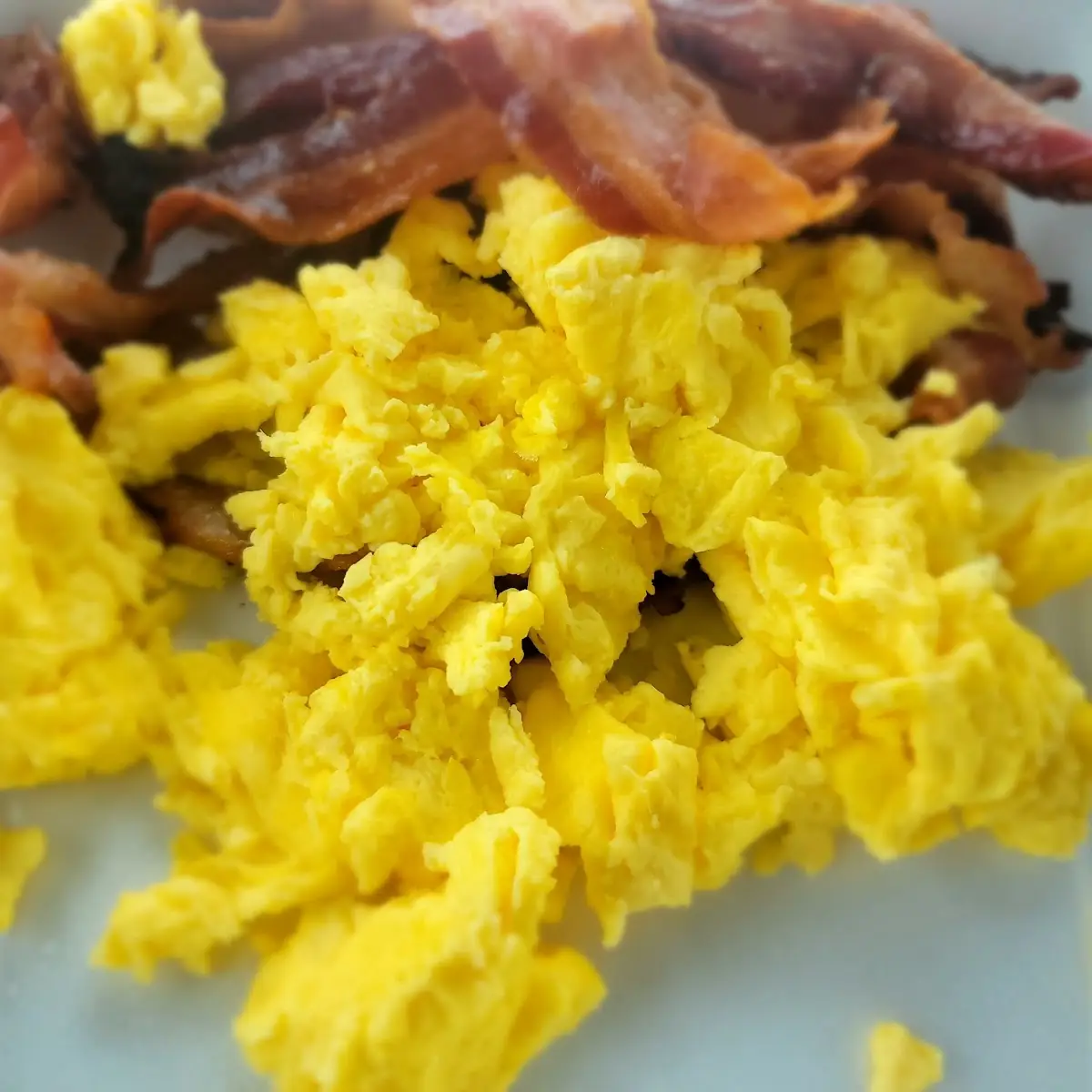 Low Carb Platter with Scramble and 2x Bacon
