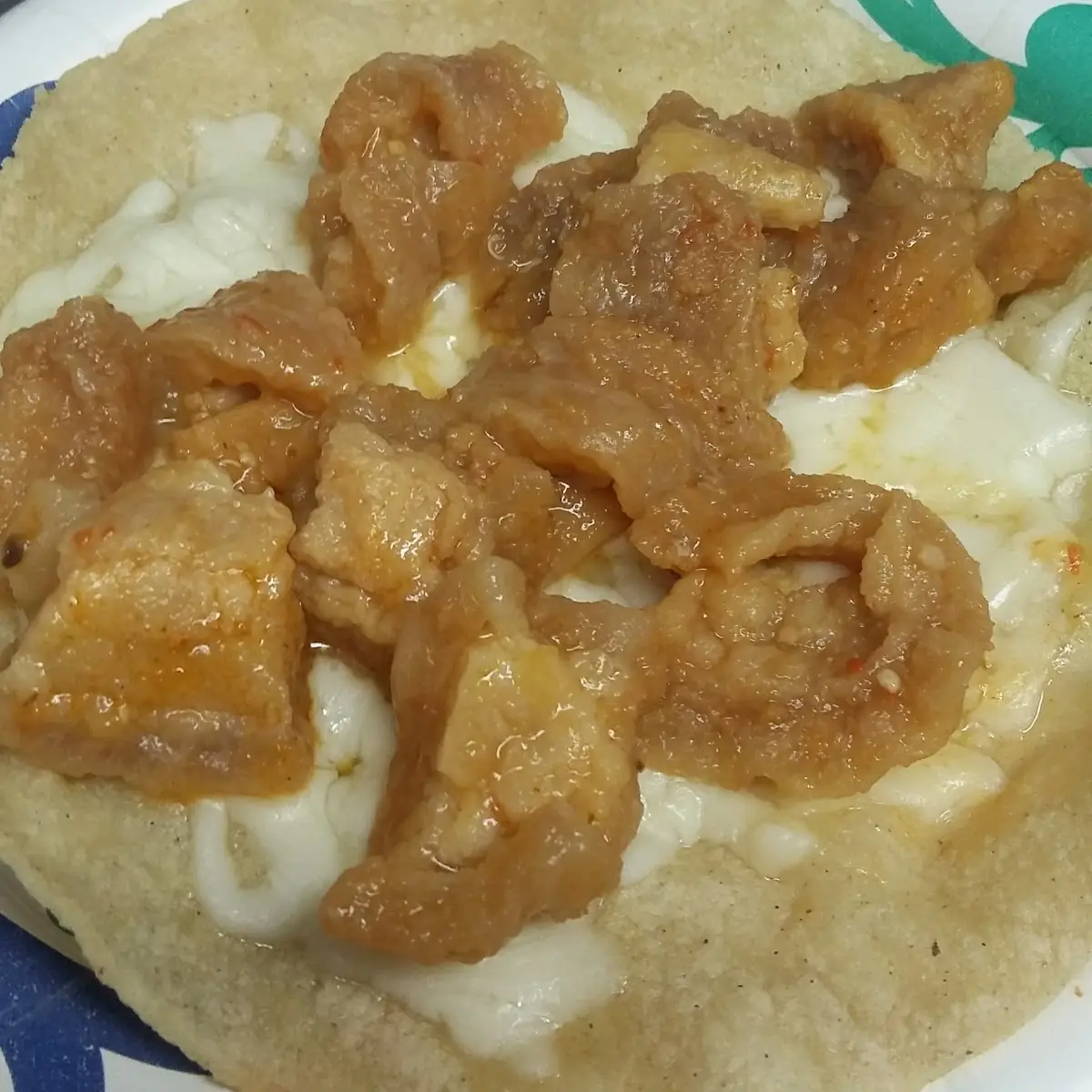Tacos de Chicharron En Salsa Verde