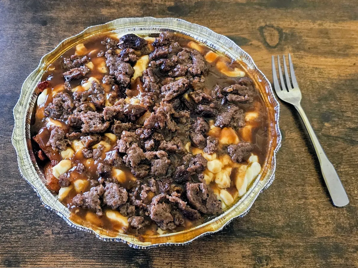 Poutine Boeuf Haché, Dominic Sous-Marins Hochelaga