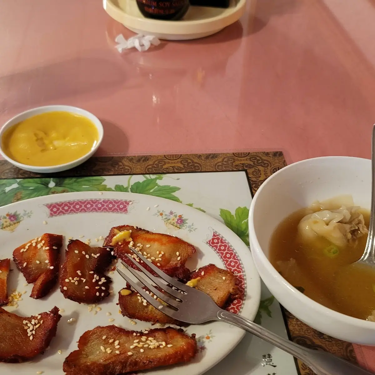 Barbecued Pork and Wonton Soup