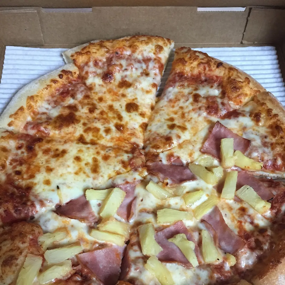 Hawaiian Pizza