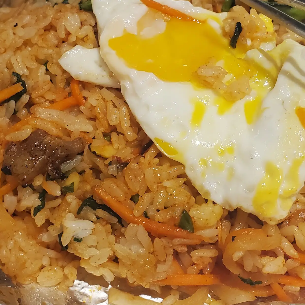 Galbi Dolsot Bibimbap