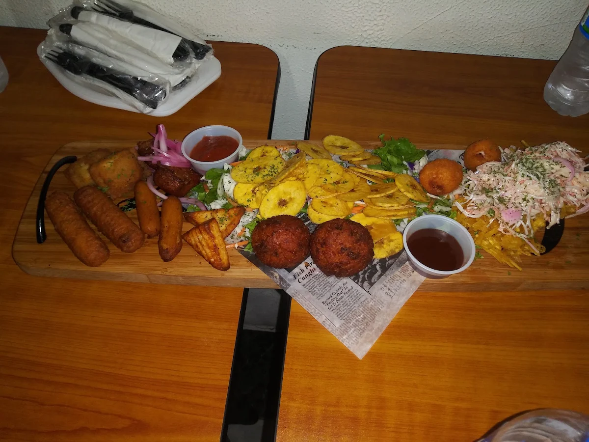 Sampler Plate