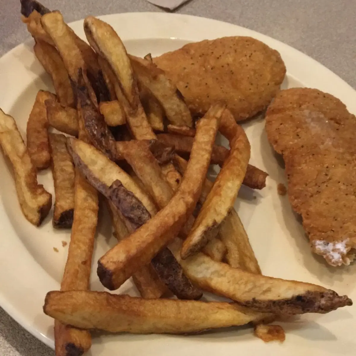 Kid's Chicken Strip Meal