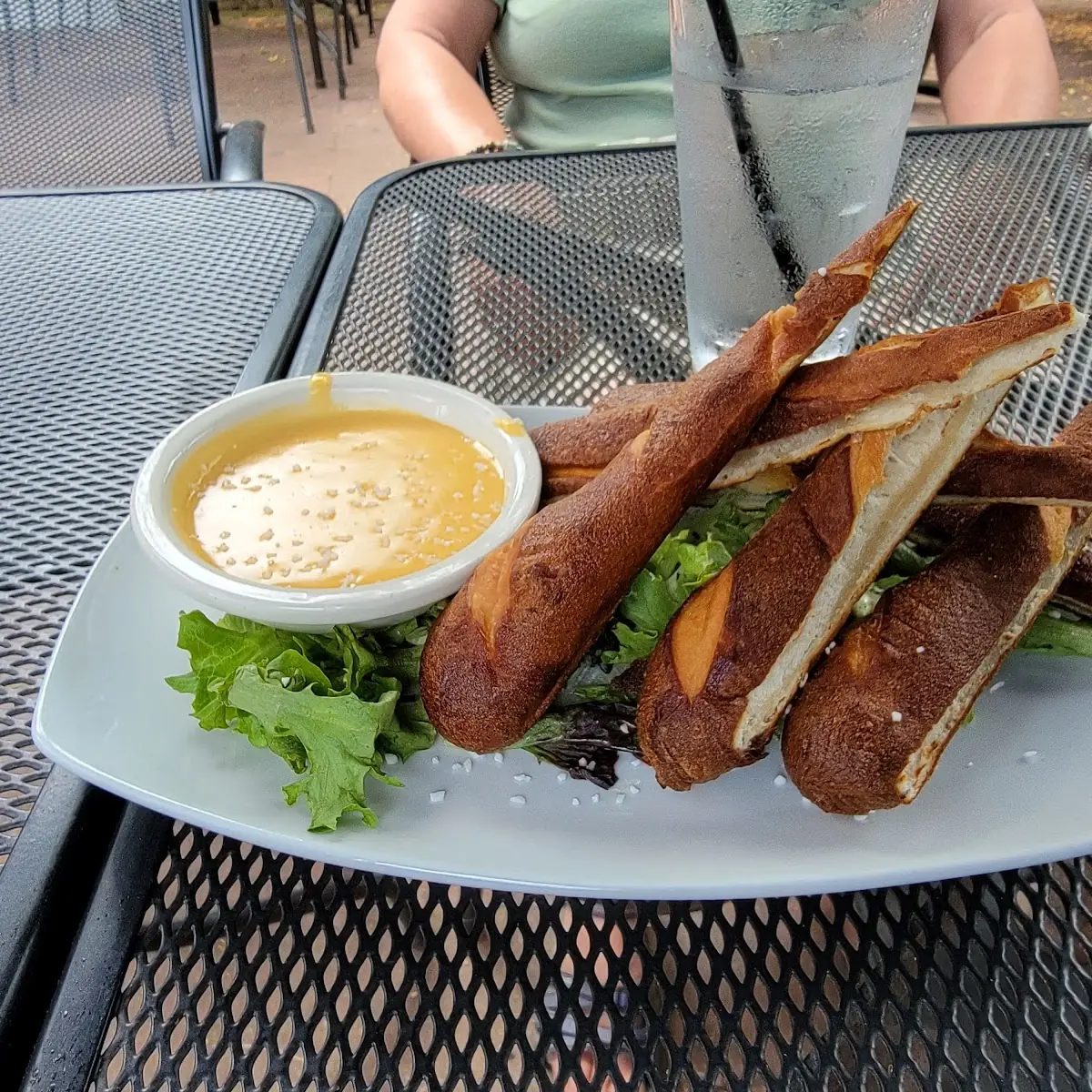 Pretzels with Cheese Sauce