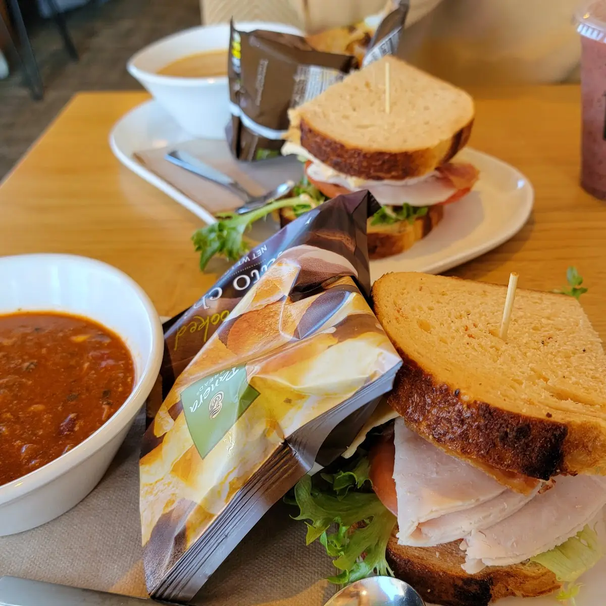 Turkey Chilli Bacon Turkey Bravo 1 2 Sandwich Chips and a Strawberry Yogurt Smoothie