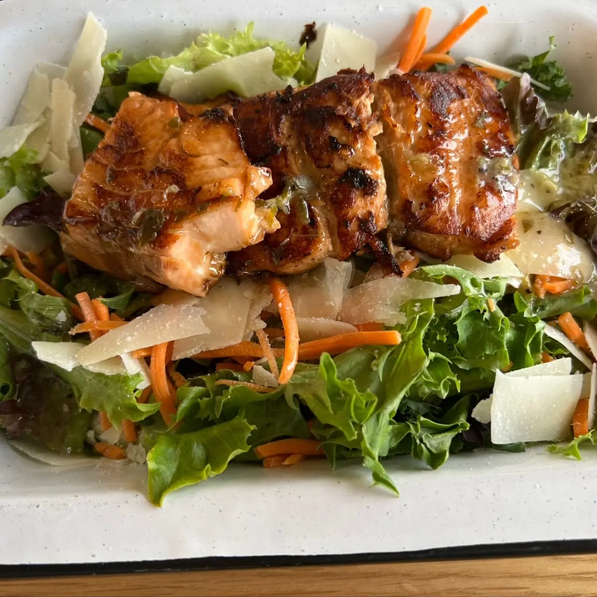 Grilled Salmon Salad
